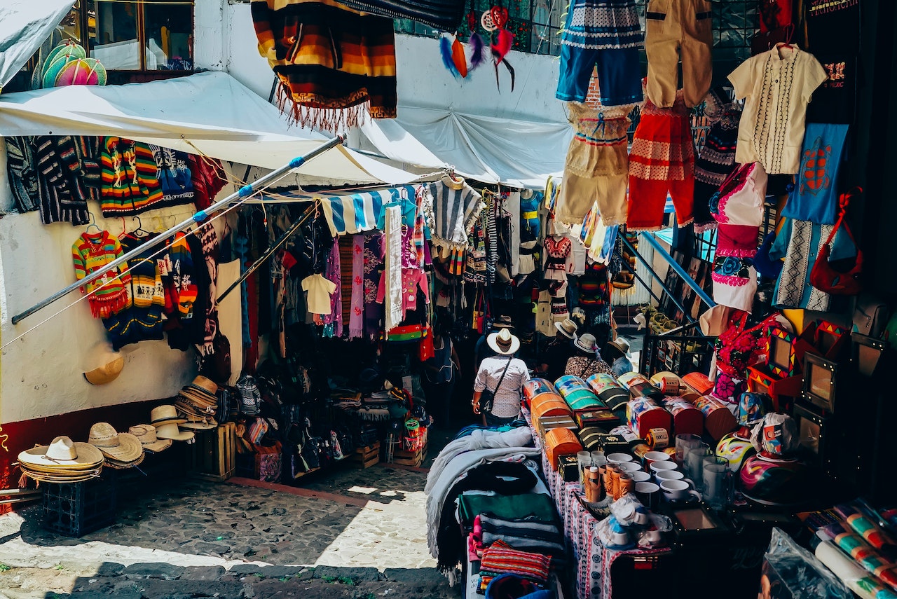 O que significa sonhar que está pechinchando?